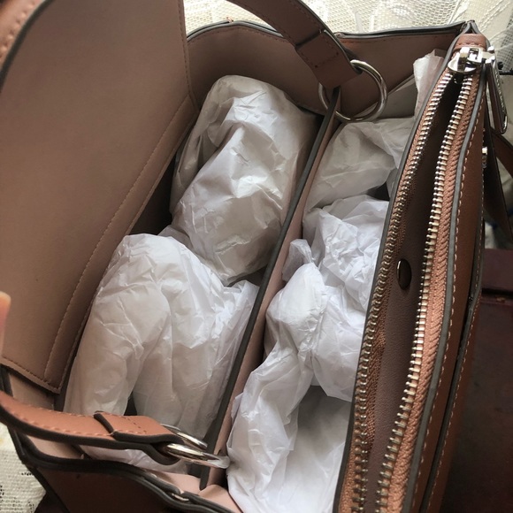 Steve Madden Blush Tan Silver Hardware - Picture 2 of 5